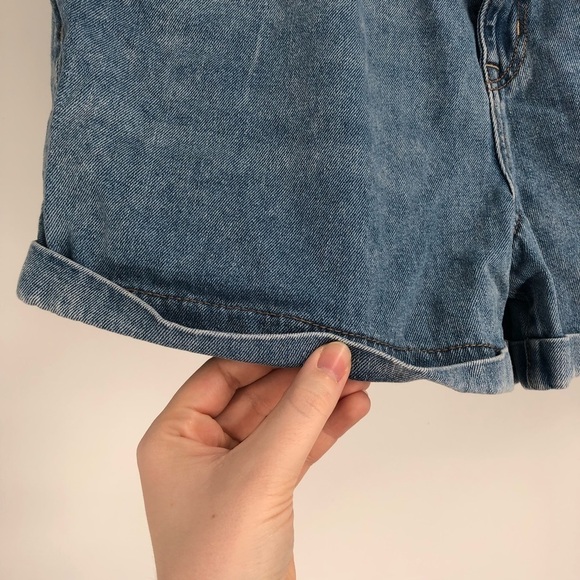 AMERICAN EAGLE Mom Short Cuffed High Rise Denim Shorts Jean Shorts 14 Stretch - Picture 3 of 7